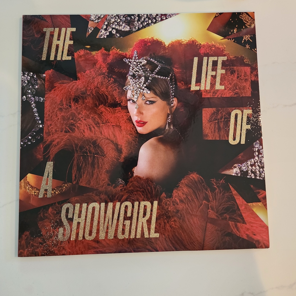 The Life of a Showgirl: The Tiny Bubbles in Champagne Edition